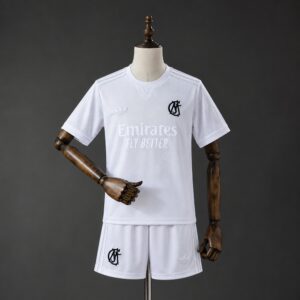 Equipación Niño Real Madrid 2027 Edición 125 Aniversario